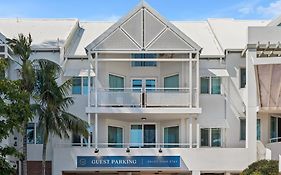 Broadwater Resort Como